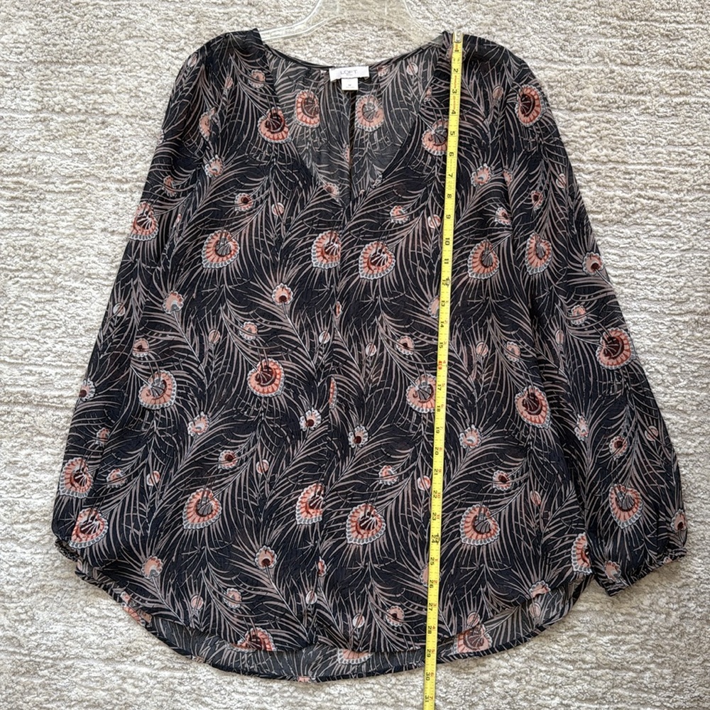 LOFT Outlet Women's Long Sleeve V-Neck Dk. Gray Sheer Floral Blouse- Size M - Picture 7 of 8